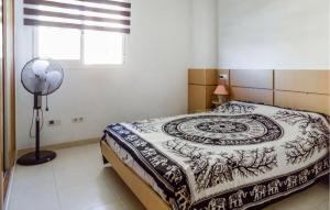 2 Bedroom Cozy Apartment In Oropesa