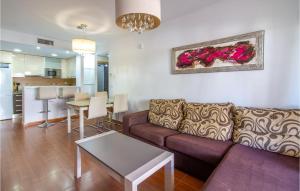 Cozy Apartment In Torrevieja With Wifi