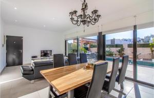 Lovely Home In Polop De La Marina