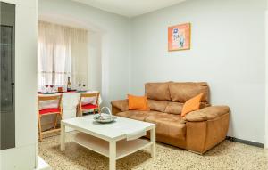 3 Bedroom Cozy Apartment In Huelva