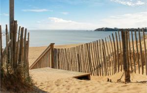 Maisons de vacances Nice Home In Guidel With Wifi : photos des chambres