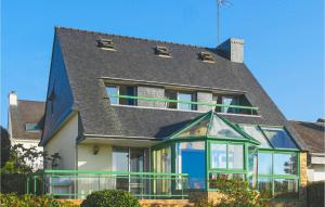 Maisons de vacances Nice Home In Guidel With Wifi : photos des chambres