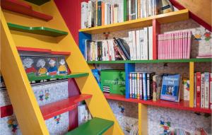 Maisons de vacances Nice Home In Guidel With Wifi : photos des chambres