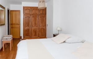 Maisons de vacances Nice Home In Guidel With Wifi : photos des chambres