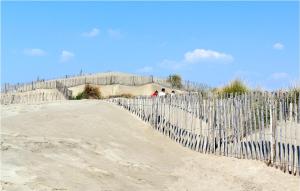 2 Bedroom Amazing Home In Aigues-Mortes