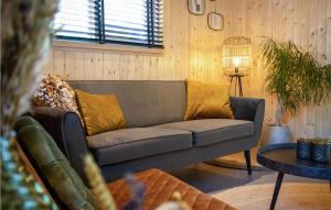 Stunning Home In Bruchterveld With Wifi