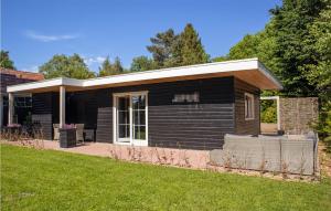 Stunning Home In Bruchterveld With Wifi