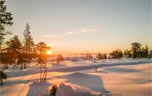 Beautiful Home In Noresund With Wifi