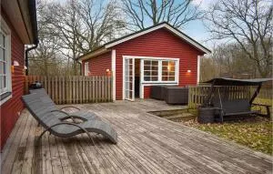 Awesome Home In Gärsnäs With Sauna - Simrishamn