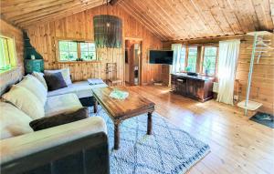 Gorgeous Home In Munka-Ljungby