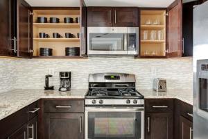 Pentagon City 1BR w WD Gym Lounge nr Metro WDC-372