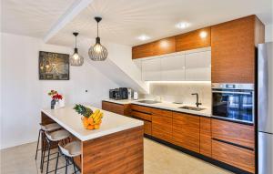 Stunning Home In Solin