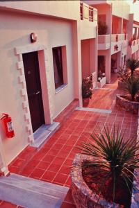 Mythos- Platanias- Hotel -Apts Chania Greece