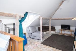 Stunning large Victorian Maisonette with sea view