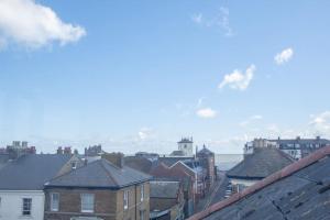 Stunning large Victorian Maisonette with sea view