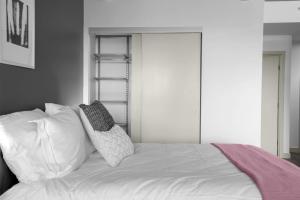 Calming Kendall Sq Studio w Gym nr MIT BOS-42