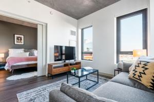 1BR Kendall Sq Gym Doorman nr MIT BOS-44