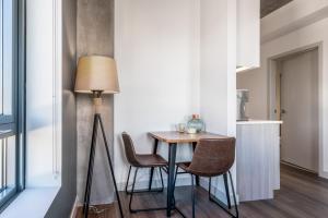 1BR Kendall Sq Gym Doorman nr MIT BOS-44