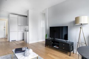 Bright Allston 2BR w WD in basement BOS-272