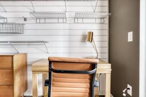 East Cambridge 1br w wd gym nr Lechmere T BOS-863