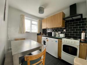 Charming Spacious 3-bedroom Beach Holiday House, Norfolk