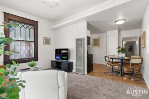 Cozy Mid-Century Modern Vibes in Central Location