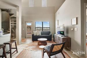 Balcony Views and Ideal West Campus Austin Location