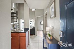 King Beds and Patio Dining in ATX West Campus Gem