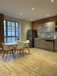 Appartements T5 COEUR DE VILLE : photos des chambres