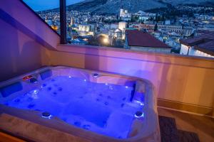 Exclusive Penthouse Old town with sauna and jacuzzi