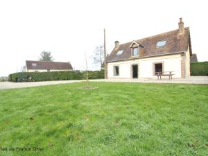 Maisons de vacances Gite Soligny-la-Trappe, 3 pieces, 4 personnes - FR-1-497-174 : photos des chambres