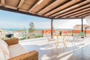 Artemide: Mansarda Vista Mare