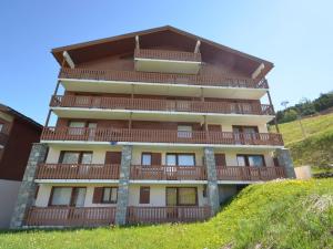 Duplex 8 pers. aux Menuires, ski aux pieds, animaux admis - FR-1-452-105