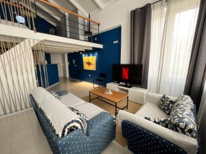 THE LOFT PROJECT Center City F