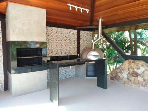 Casa c lazer completo a 290m da Praia de Geriba RJ