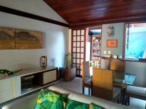 Casa c lazer completo a 290m da Praia de Geriba RJ