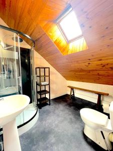 Maisons de vacances Maison chaleureuse proche mer : photos des chambres