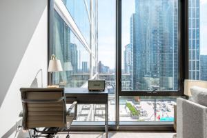 S Loop 1br w pool gym spa nr Grant Park CHI-743