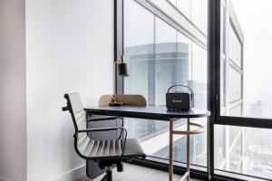 South Loop 1br w pool bbq gym nr Grant Park CHI-776