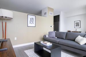 South Loop 1br w pool bbq gym nr Grant Park CHI-776