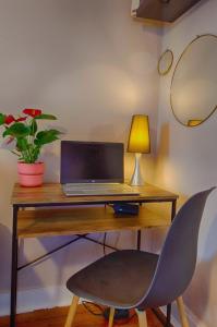 Sweet Nina Jazz Appartement pour 5 voyageurs, situé à la Place de la République, avec parking et lit queen size