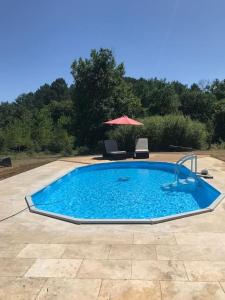 Maisons de vacances Peaceful, comfortable retreat with pool : photos des chambres