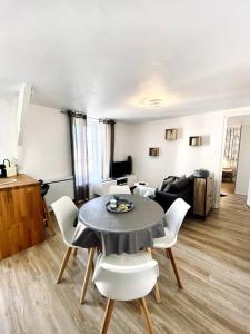 Appartements Coquet F3 pour 4 pers 2 chambres proche centre-ville et gare : photos des chambres