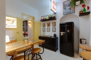 Your Vintage Townhouse