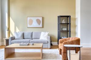 Jersey City 1br w doorman gym wd nr shuttle NYC-945