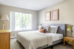 Santa Clara 2BR w Pool Spa nr Park Shopping SFO-384