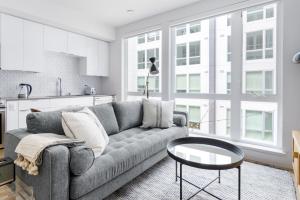 Oakland Studio w AC WD Gym Coworking nr BART SFO-525