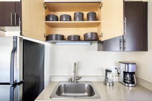 Foster City 1BR w Gym Pool WD nr highways SFO-617