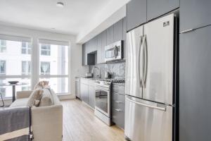 Oakland Studio w Gym Coworking WD nr BART SFO-923