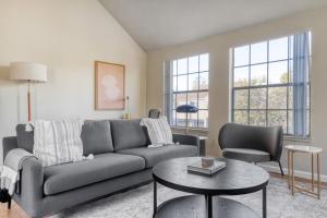 Foster City 2BR w Gym 2 Pools WD nr VISA SFO-971